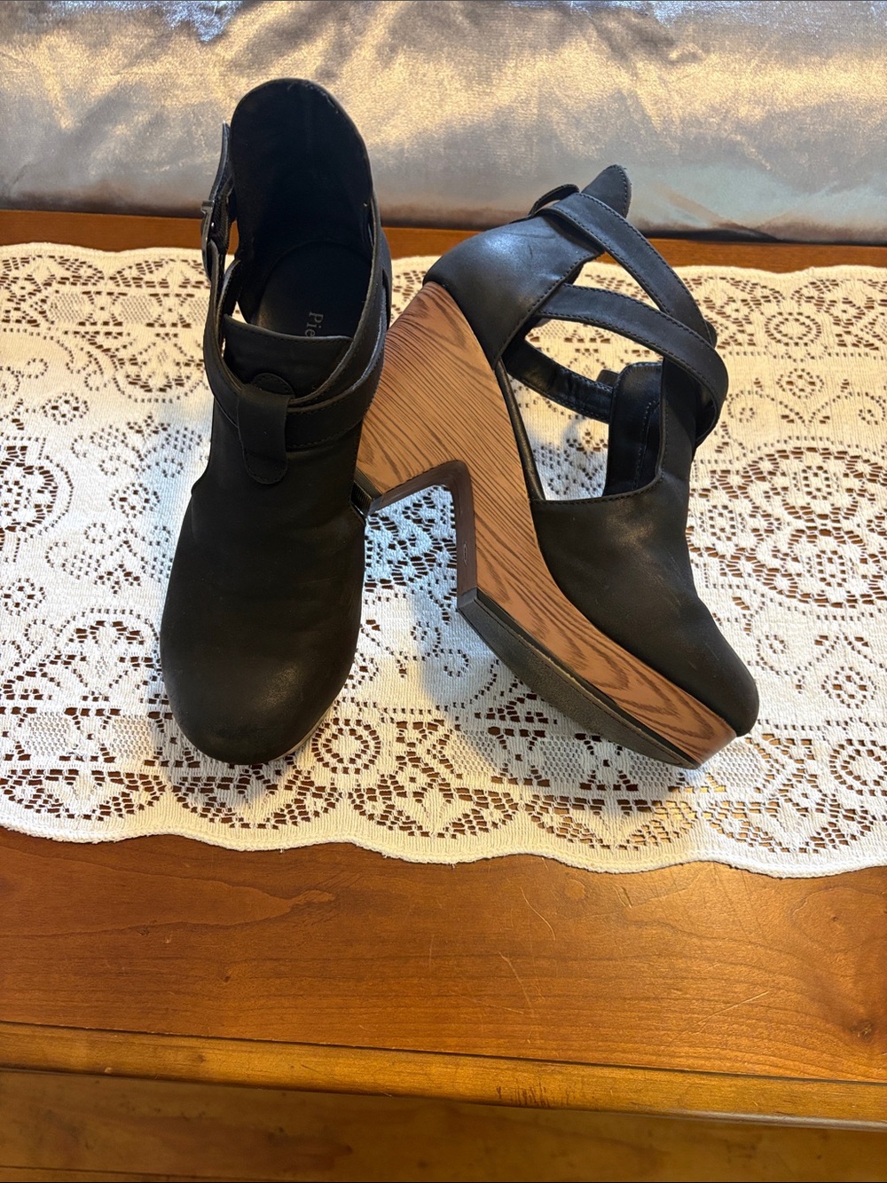 Pierre Dumas Black Platform Sandals with Sculpted Wood-Effect Heel
